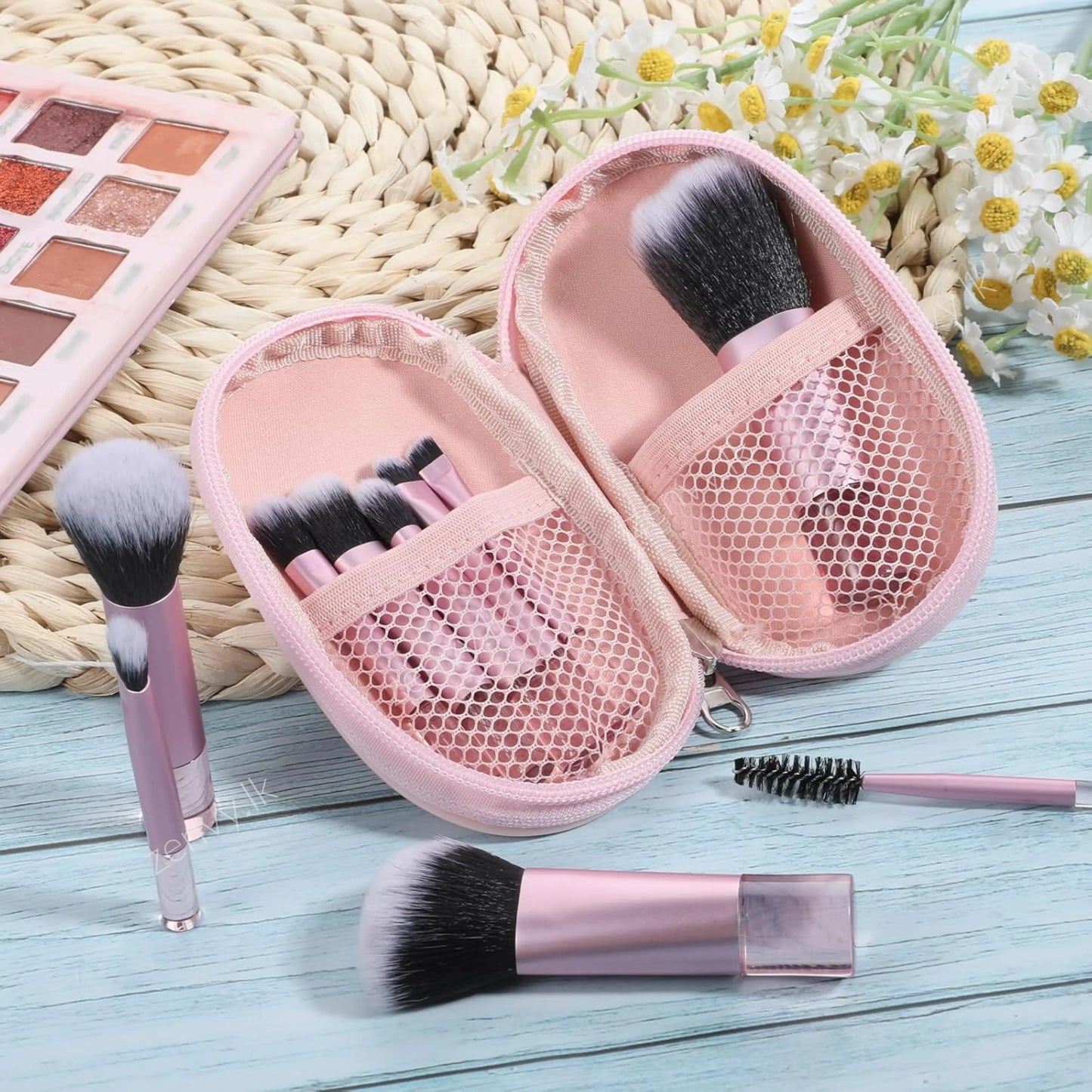 Buy 10 Pcs Mini Travel Makeup Brush Set With Pouch | Zenvy.lk